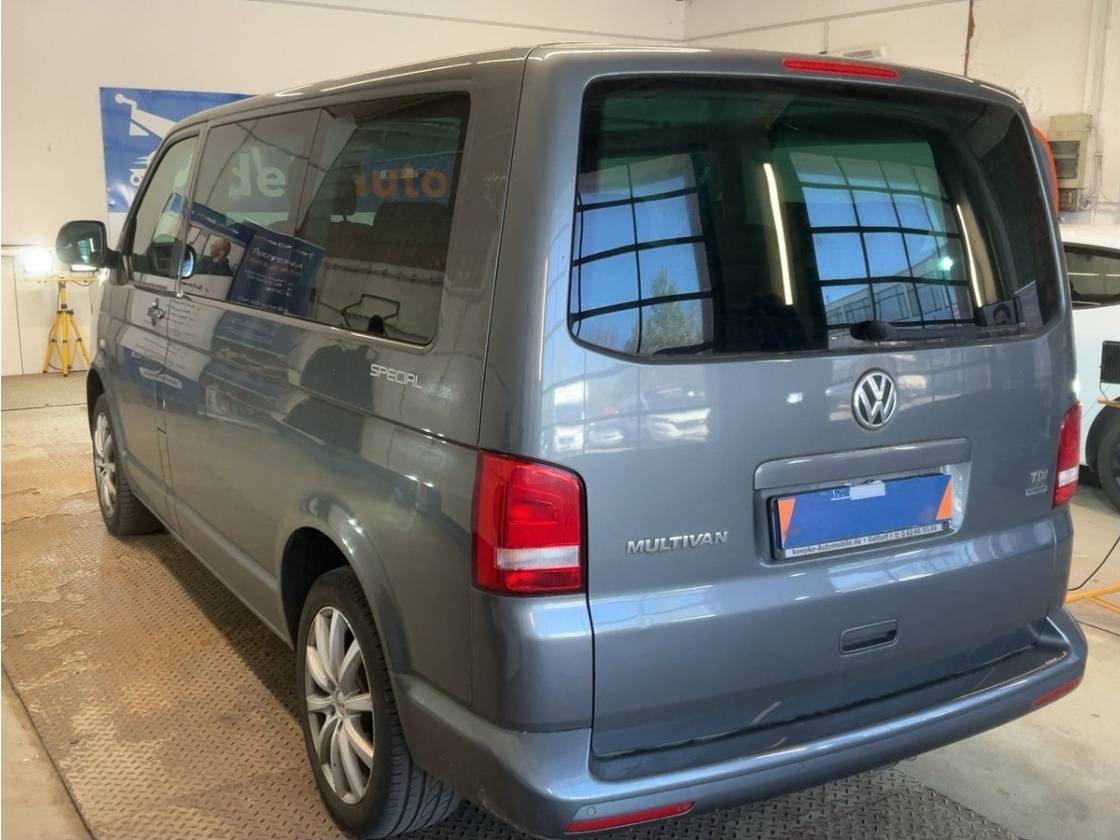 Multivan T5 2.0TDI 103kW Special 2014,179tis.km,serviska - 2