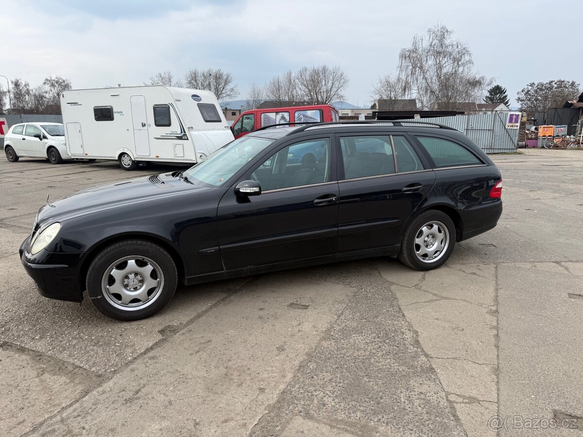 Mercedes Benz E200 kompresor DÍLY - 2