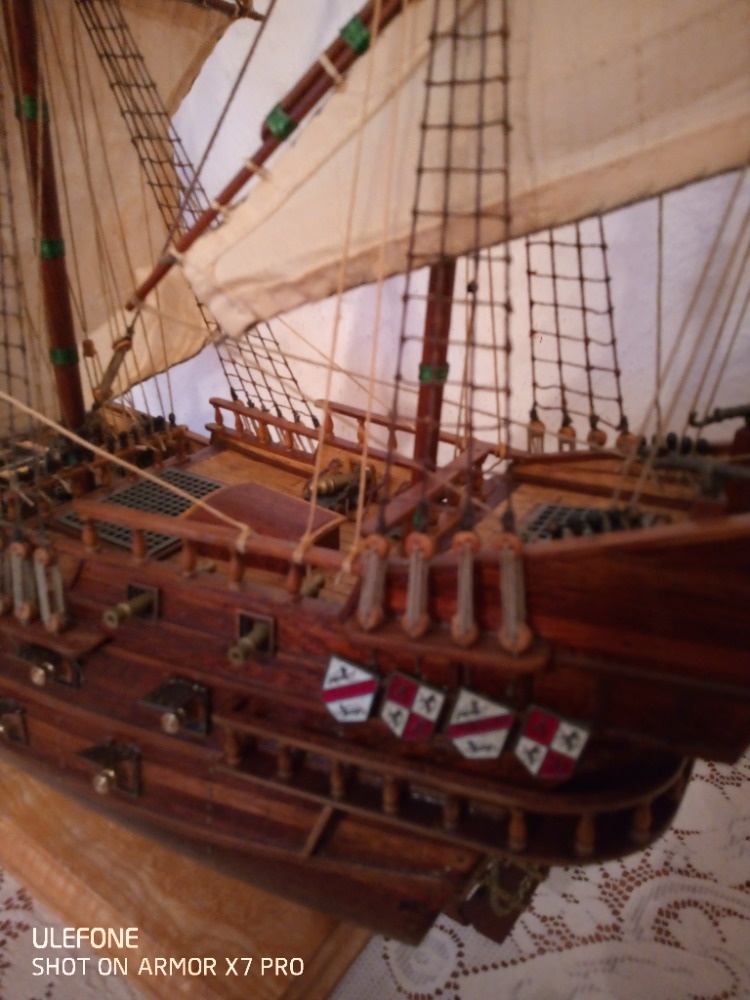 loď ve skříňce - 2