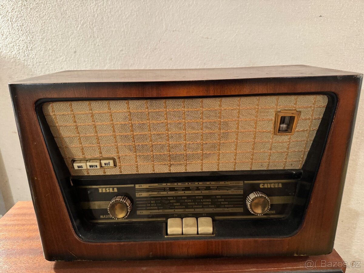 Tesla Gavota 424 A RETRO RÁDIO RADIOPŘIJÍMAČ - 2