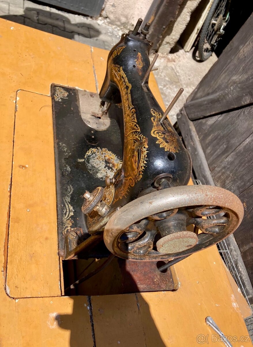 Šicí stroj SINGER - 2