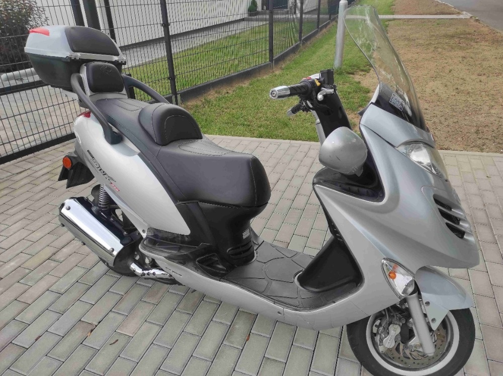 KYMCO GRAND DINK 250 ccm - 2