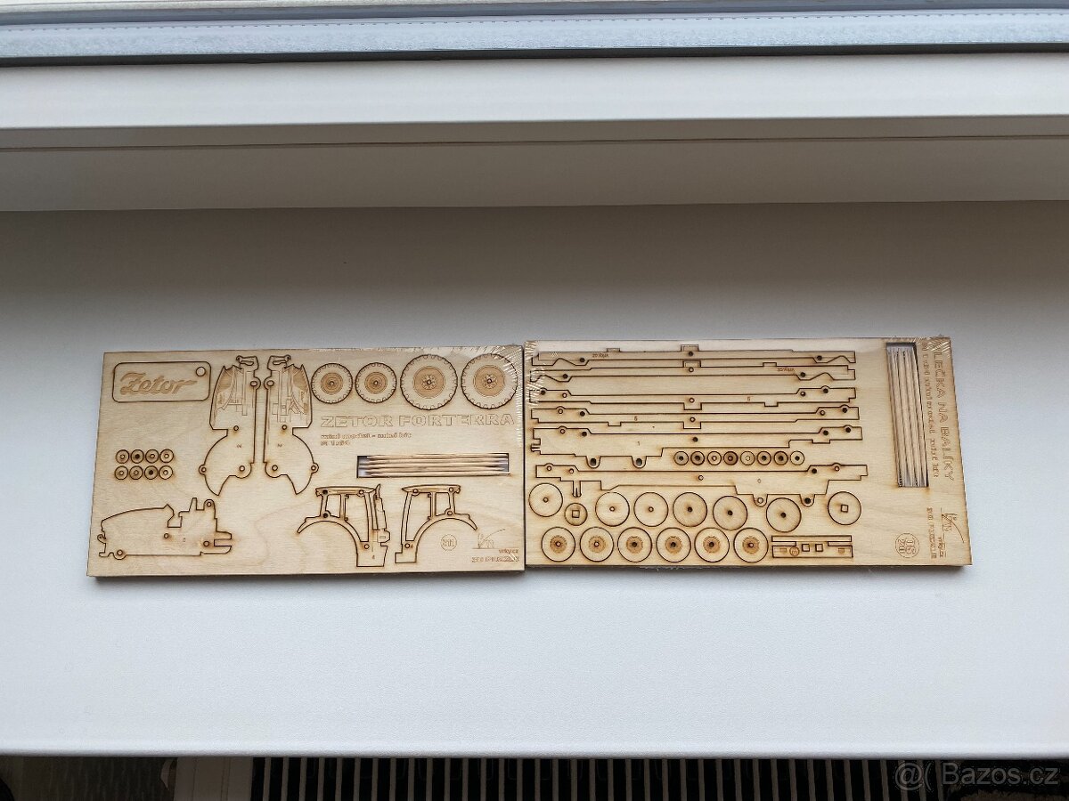 Nové modely k sestavení - Zetor Forterra, vlečka na balíky - 2