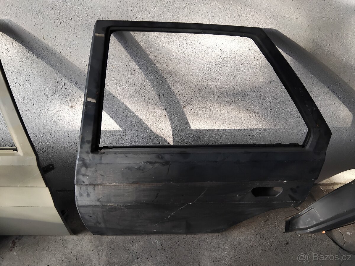 Plecharina skoda favorit - 2