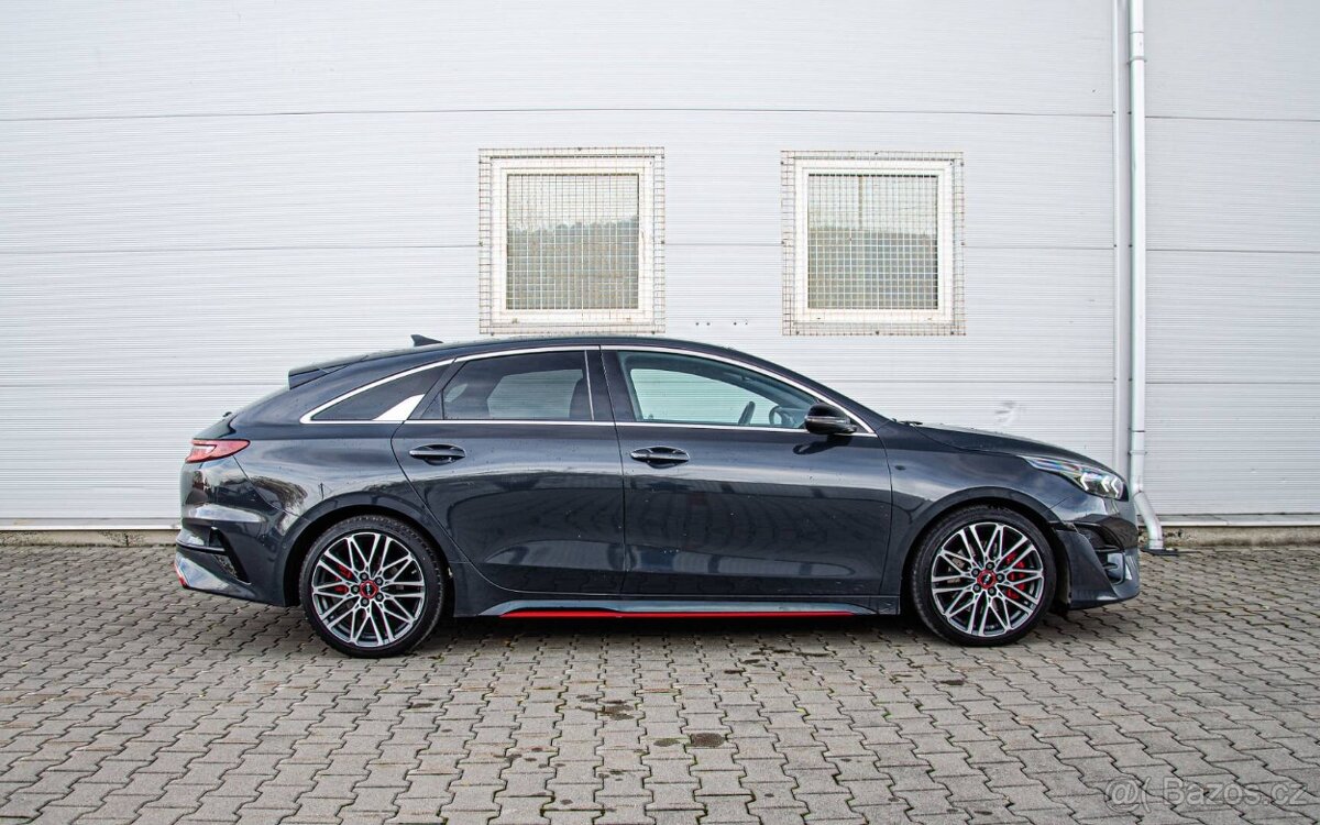 Kia ProCeed 1.6 T-GDi GT A/T, ZÁRUKA - 2