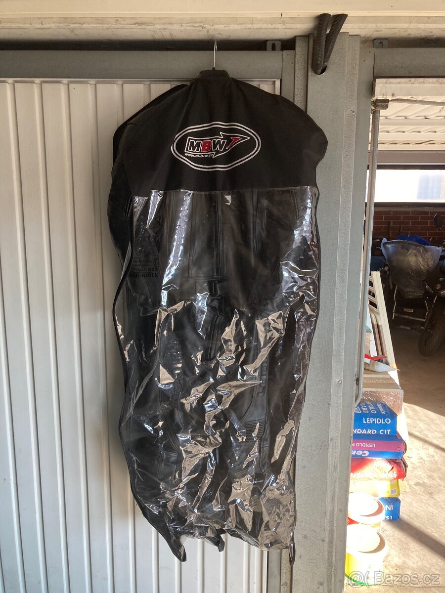 Kombinéza Nazran - 2