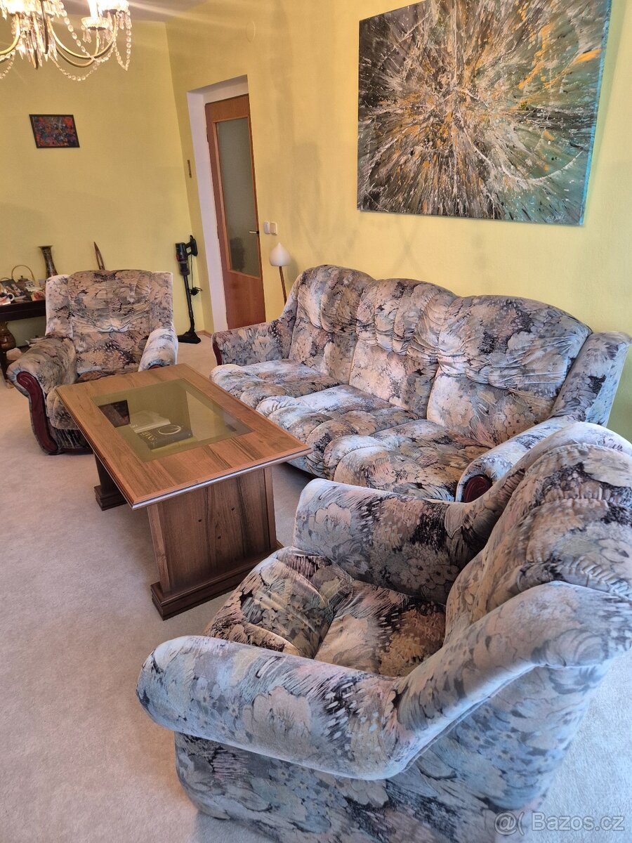 KŘESLA A GAUČ ZA LEVNO - 2