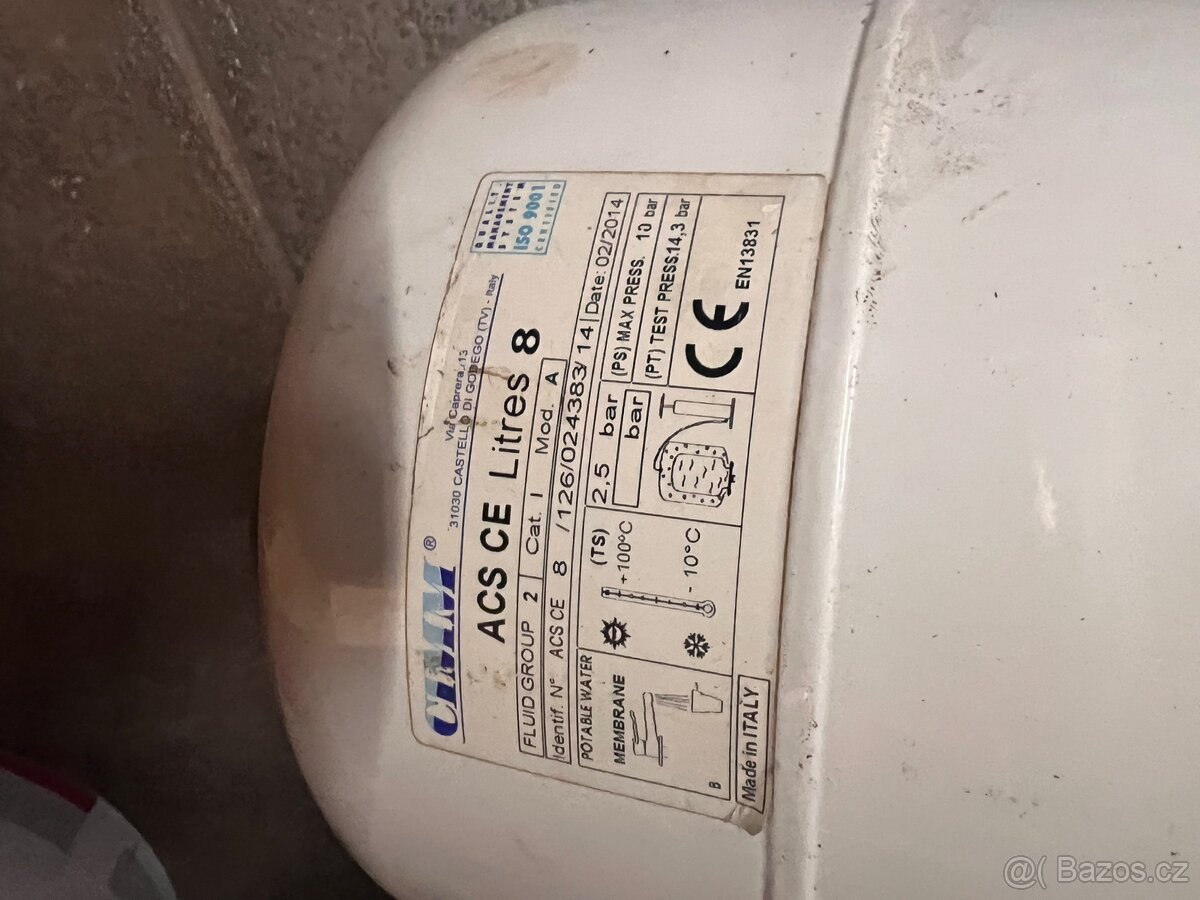 Prodám expanzní nádrž - 2
