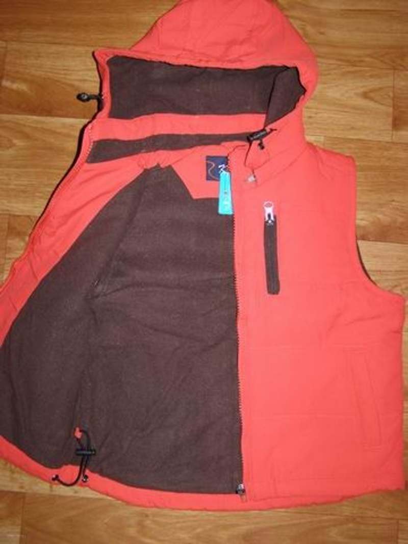 Vyteplená vesta s kapucou vel.128 NOVÁ - 2