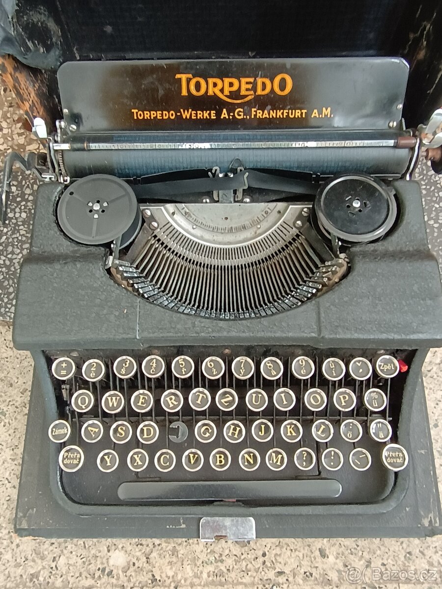 Prodám psací stroj - 2