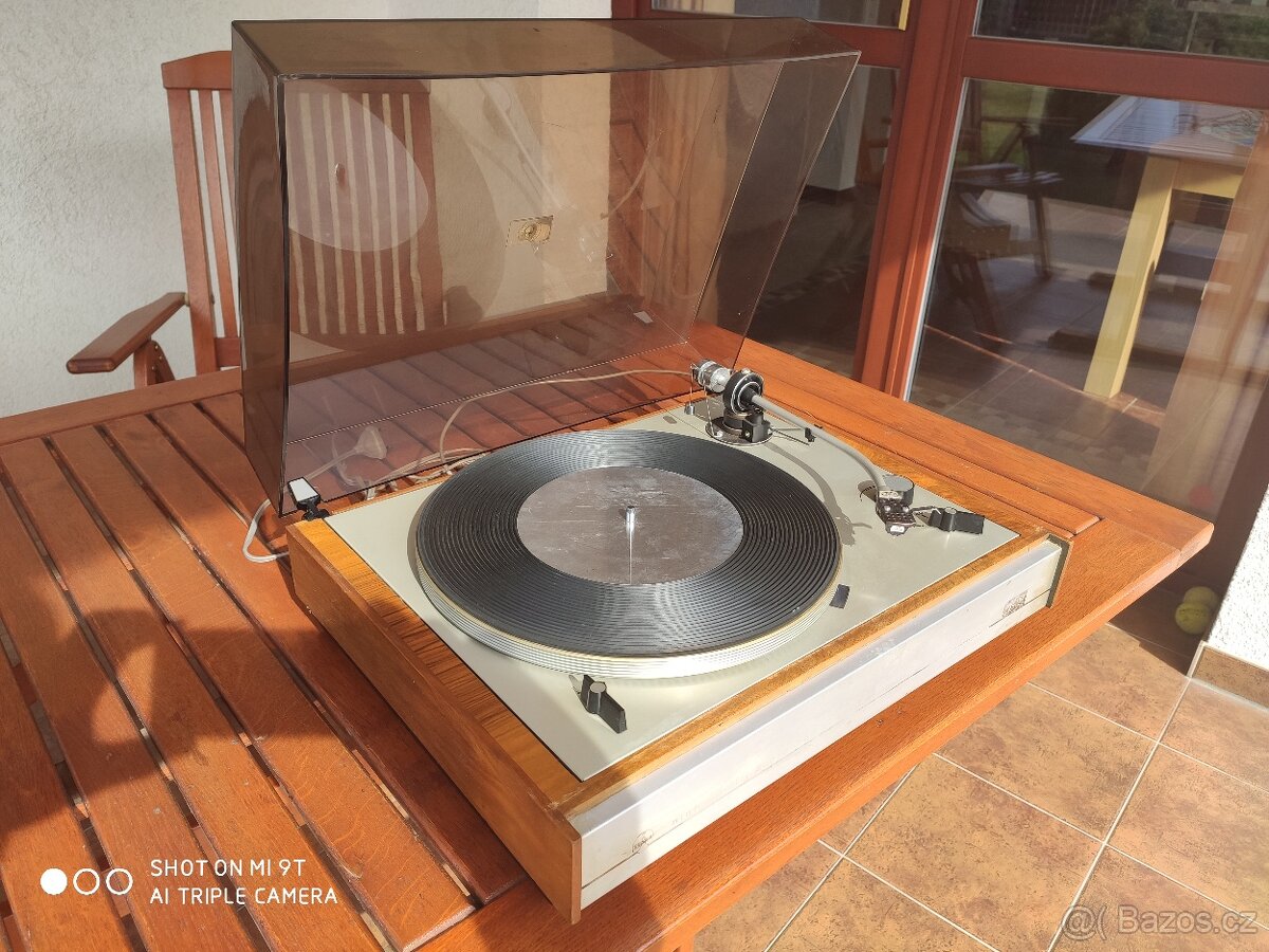 Gramofon Tesla Litovel NC 440 - 2