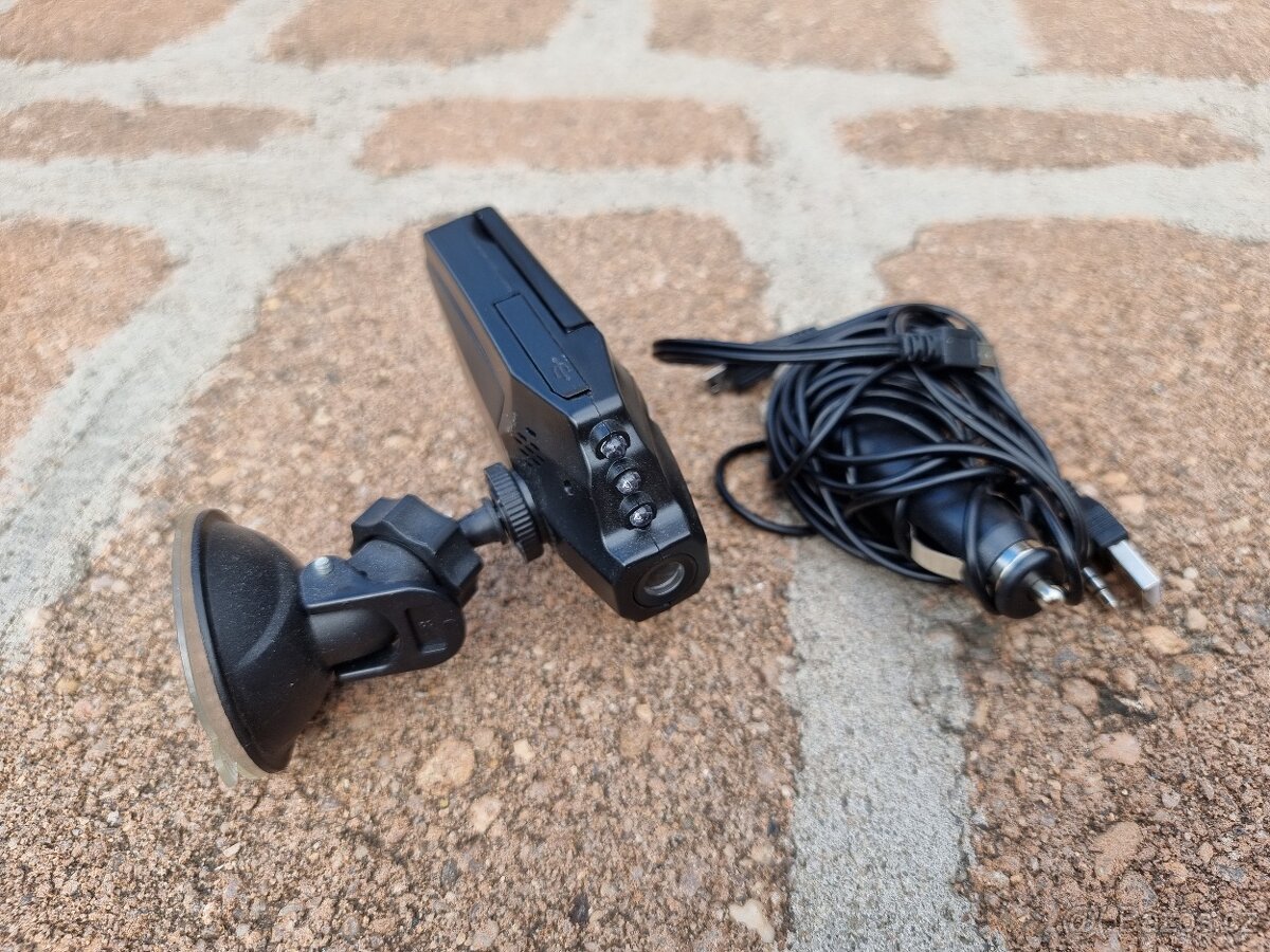 Kamera do auta na čelní sklo - 2