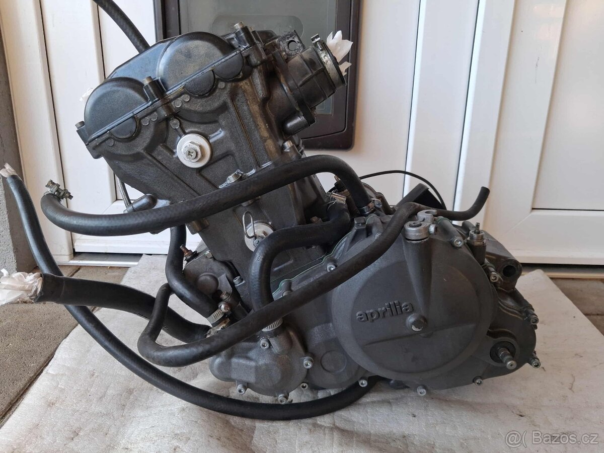 APRILIA PEGASO 650 ie - 2