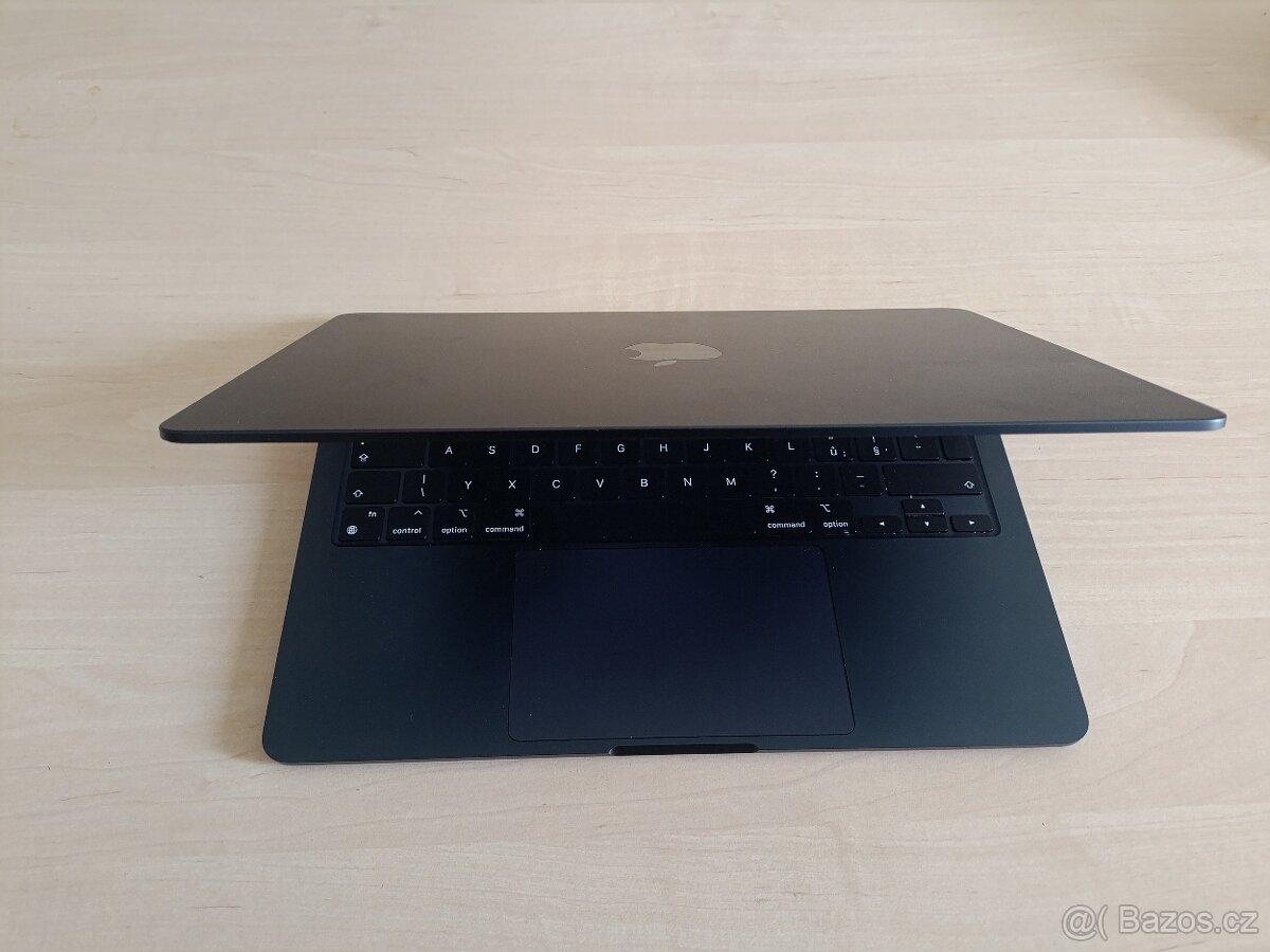 Apple Macbook Air 13 2024 M3 - 2
