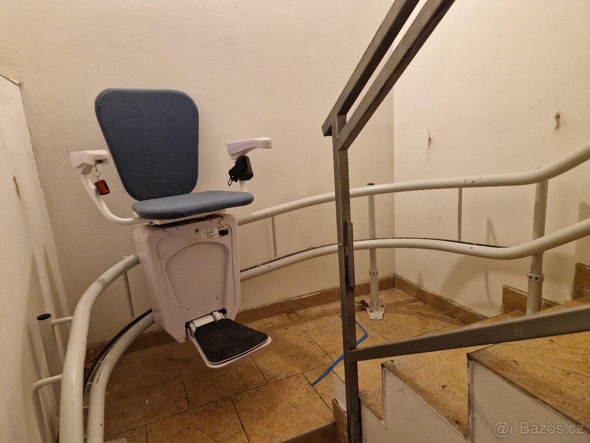 Schodišťová sedačka SA-ALFA - 2