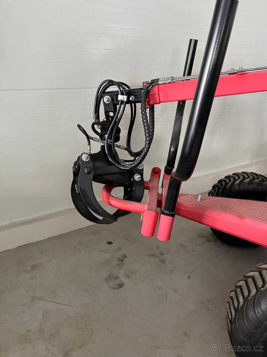 vyvážečka dřeva, jeřáb, valník na dřevo, traktor - 2