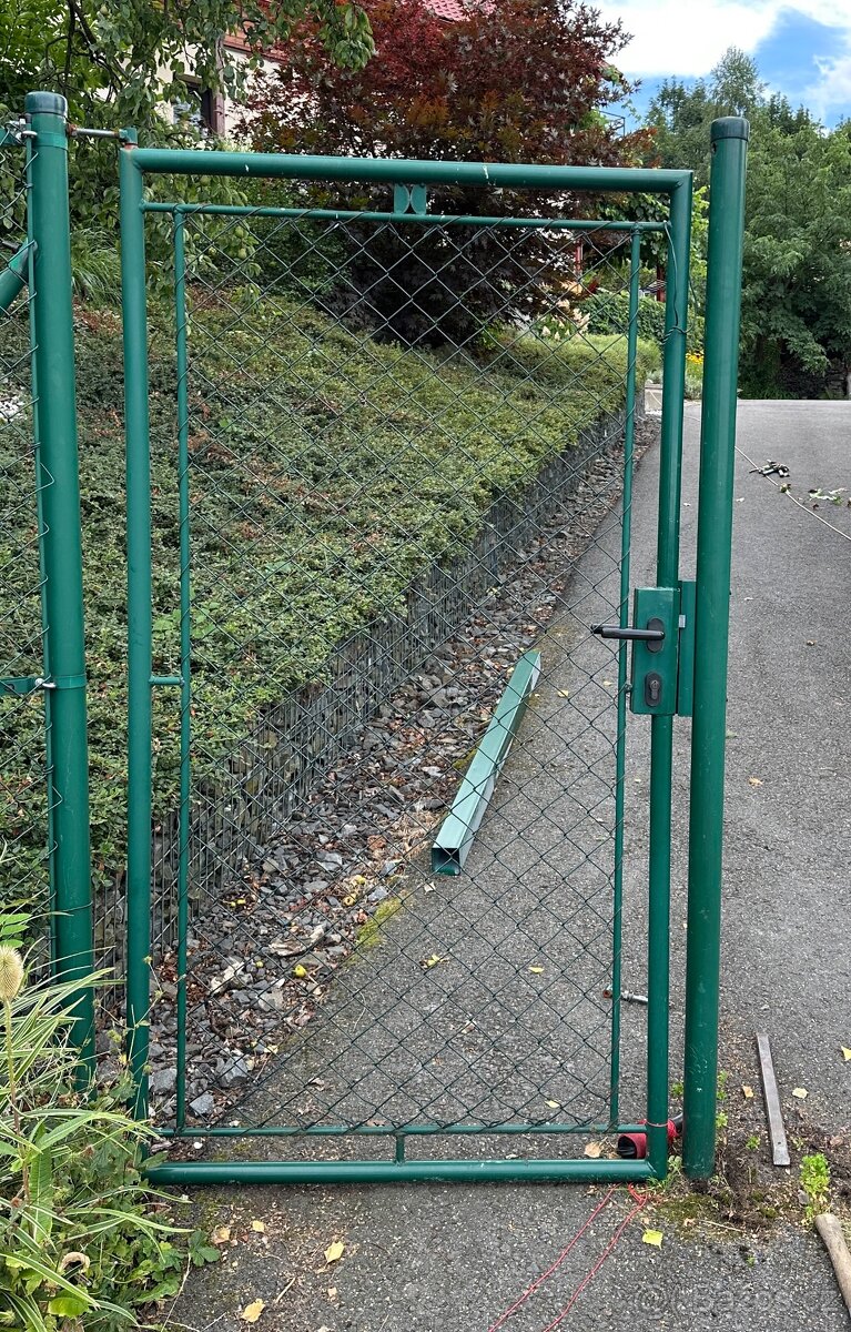 Dvoukřídlá brána - 2