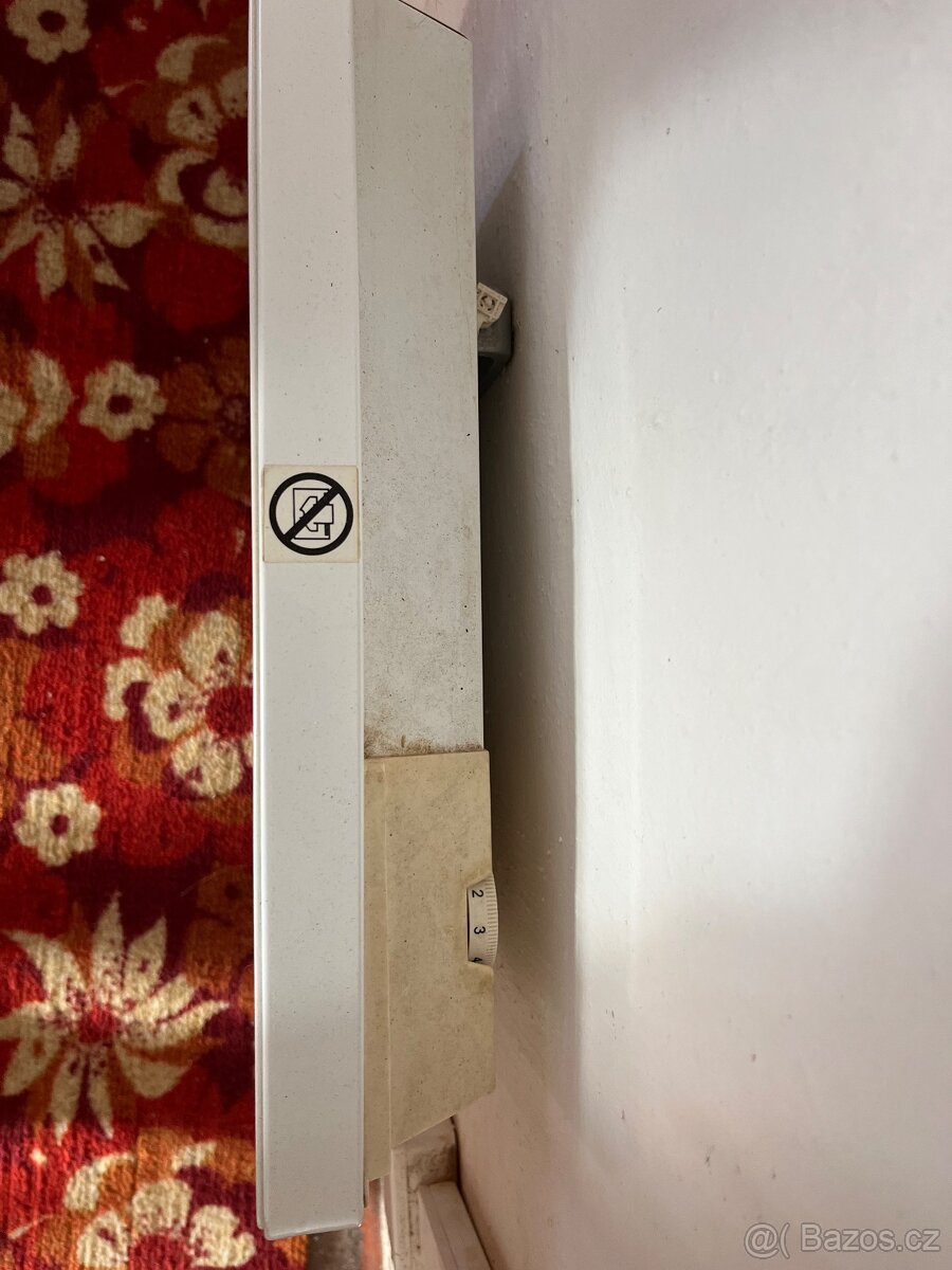 Elektrické nástěnné topení AEG - 2