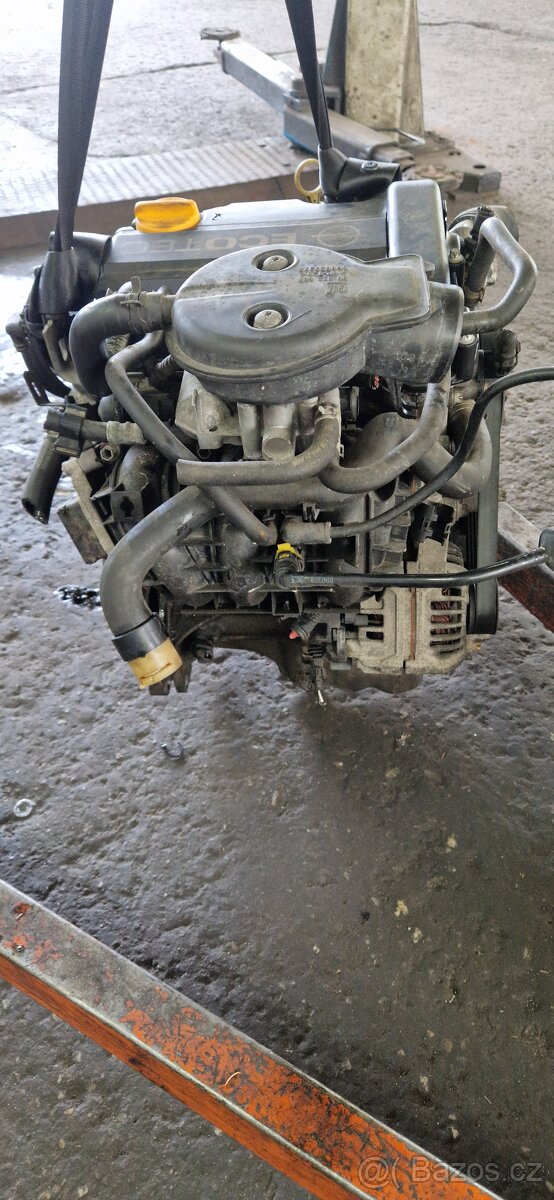 Motor Opel.Corsa Z10XE 1.0 - 2