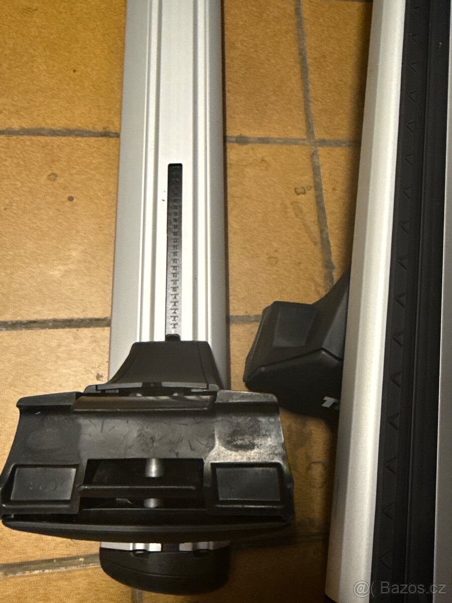 Příčníky Thule wingBar Evo - 2