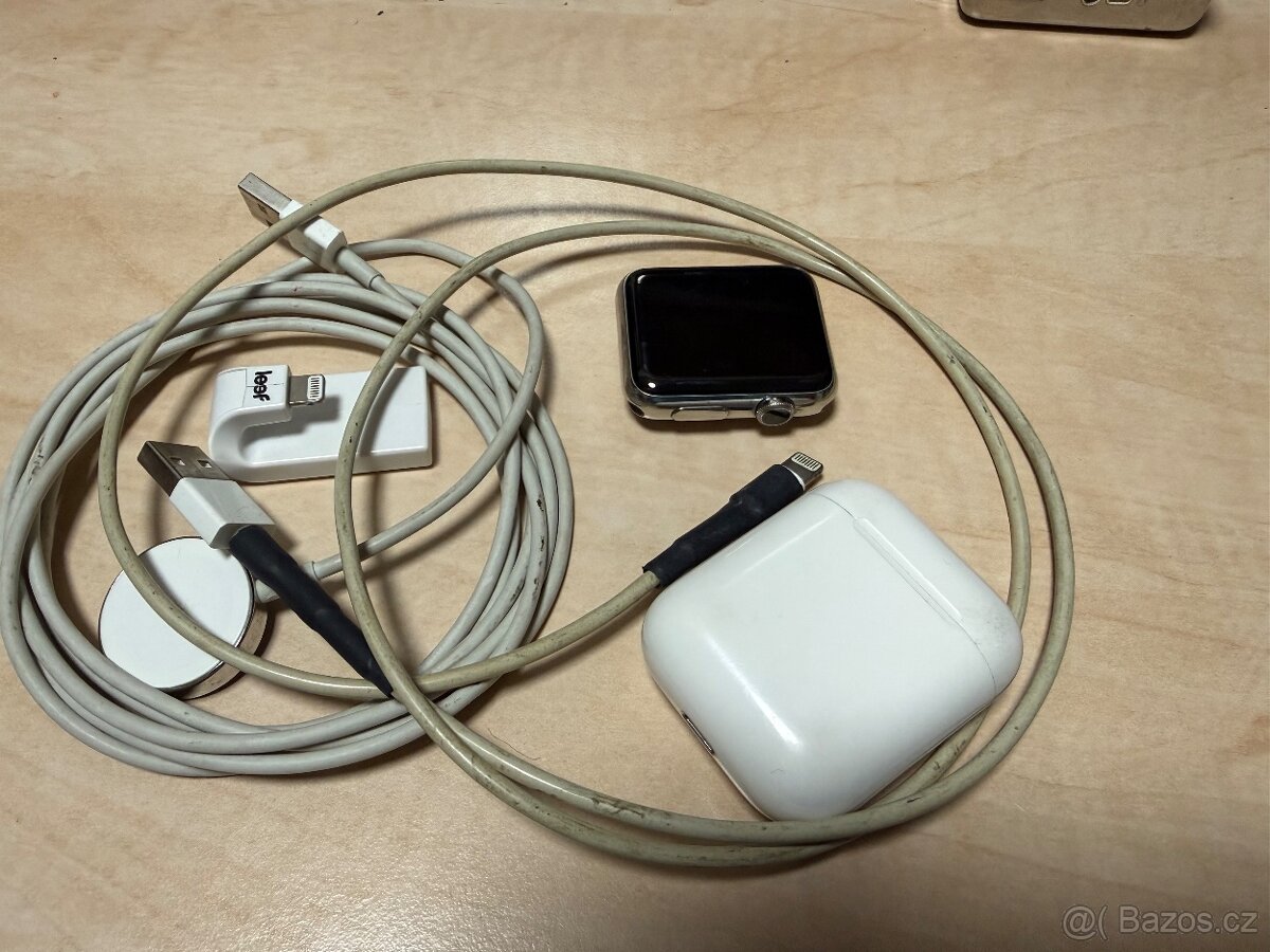 Apple watch, airpods a ipod nano - 2