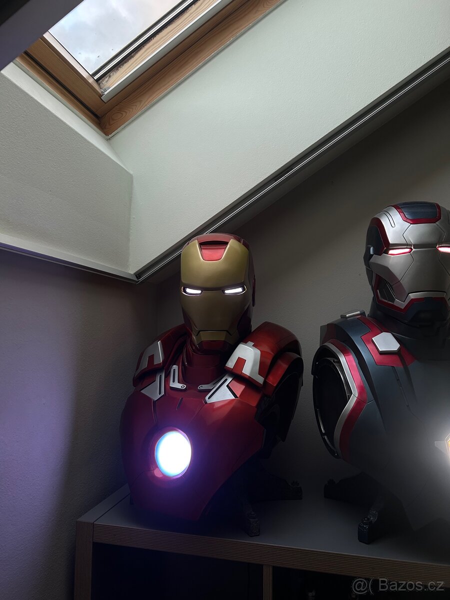 Iron Man Mark VII 1:1 Bust Sideshow - 2
