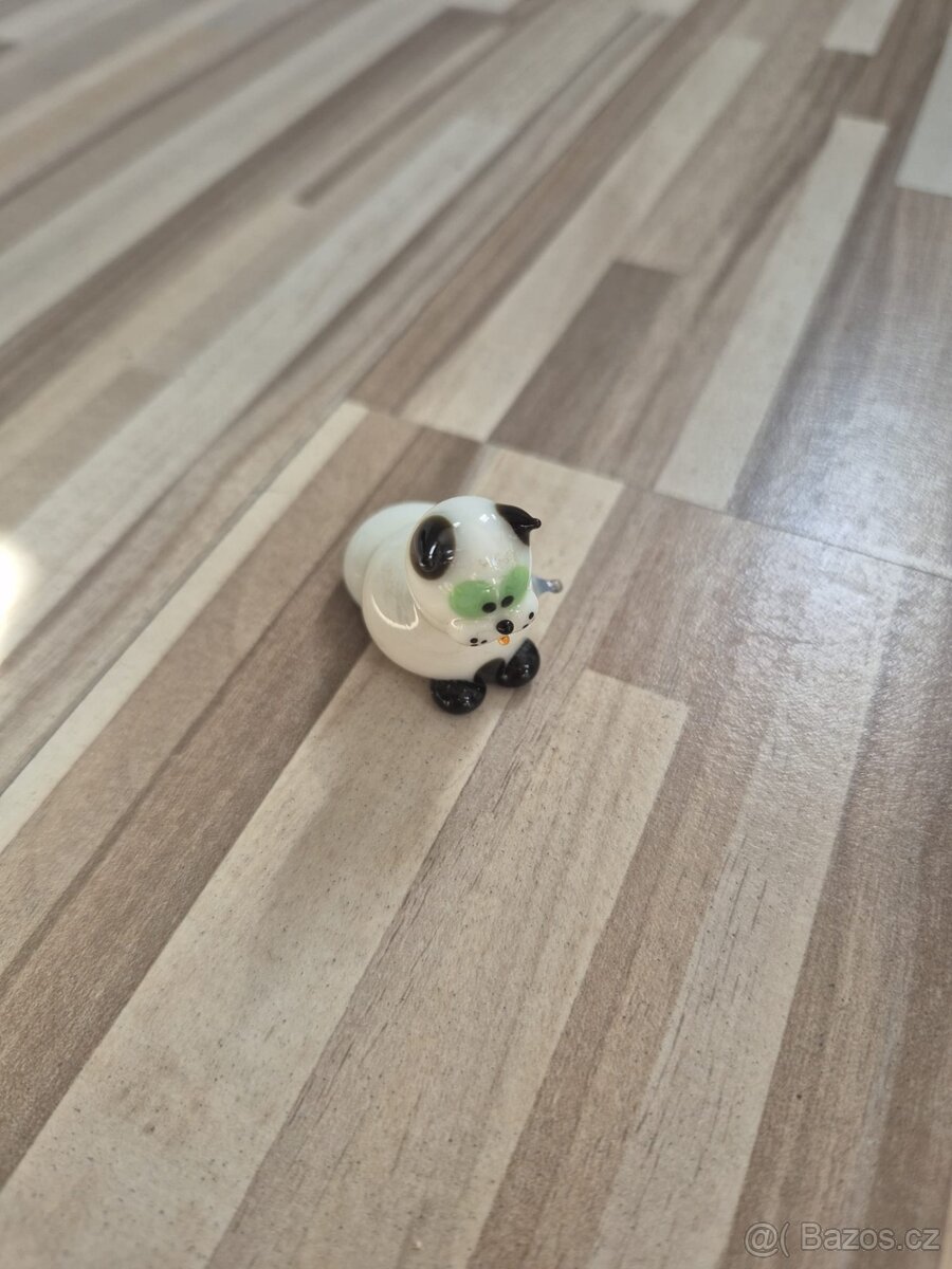 Malá skleněná figurka kočičky - 2