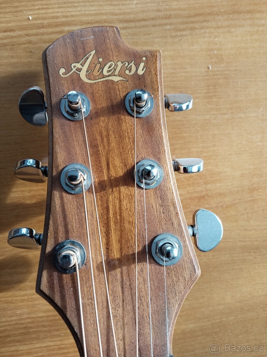 Prodám akustickou kytaru - 2