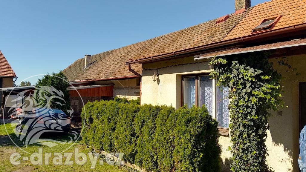 Dražba rodinného dvoubytového dům Lísky u Humpolce, okr. Pel - 2