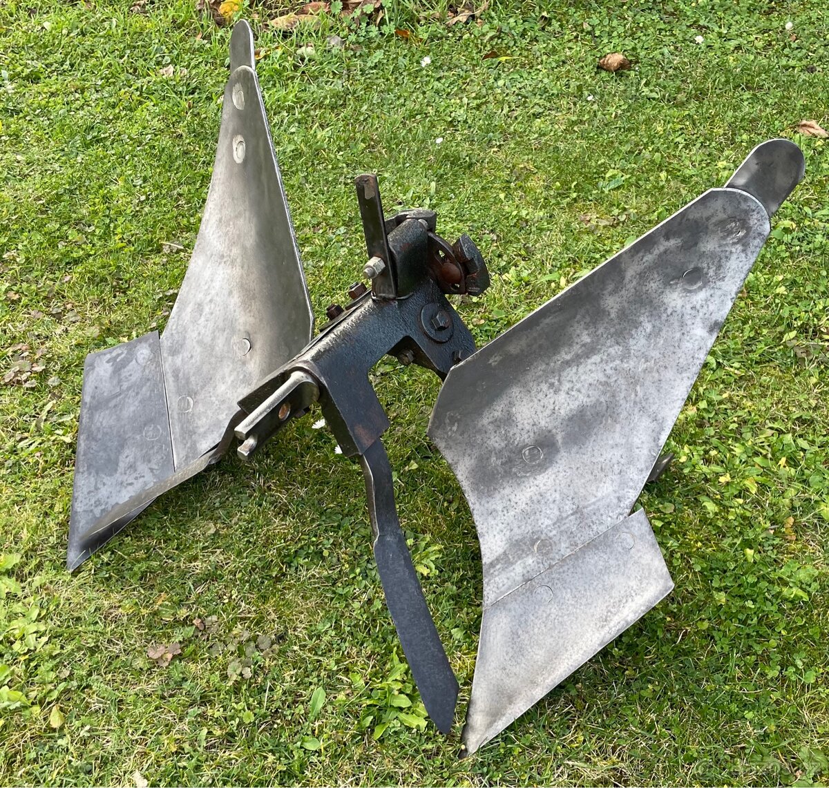 Vari pluh - APH 352 - 2