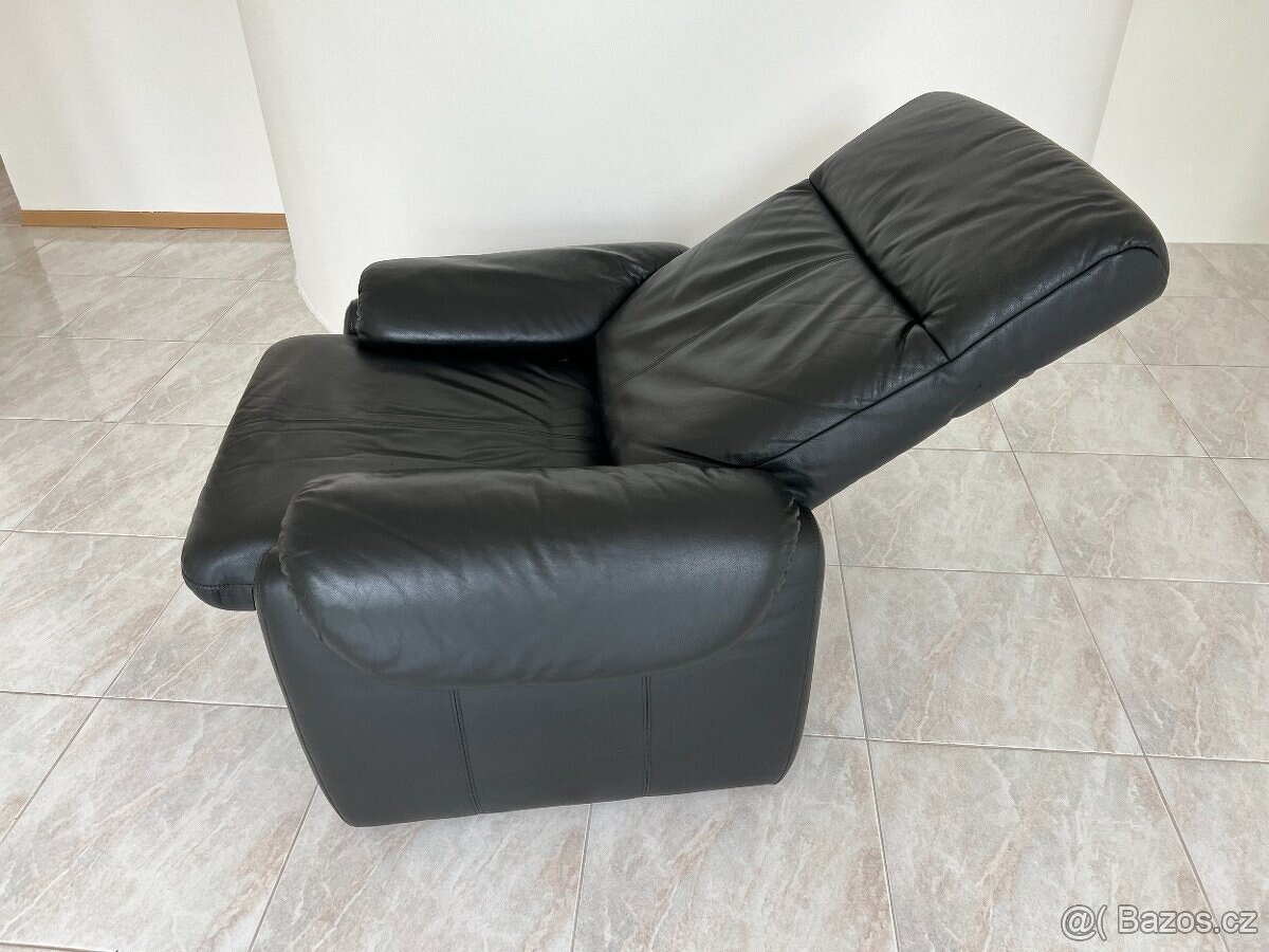 Křeslo relaxační polohovací kožené černé. - 2