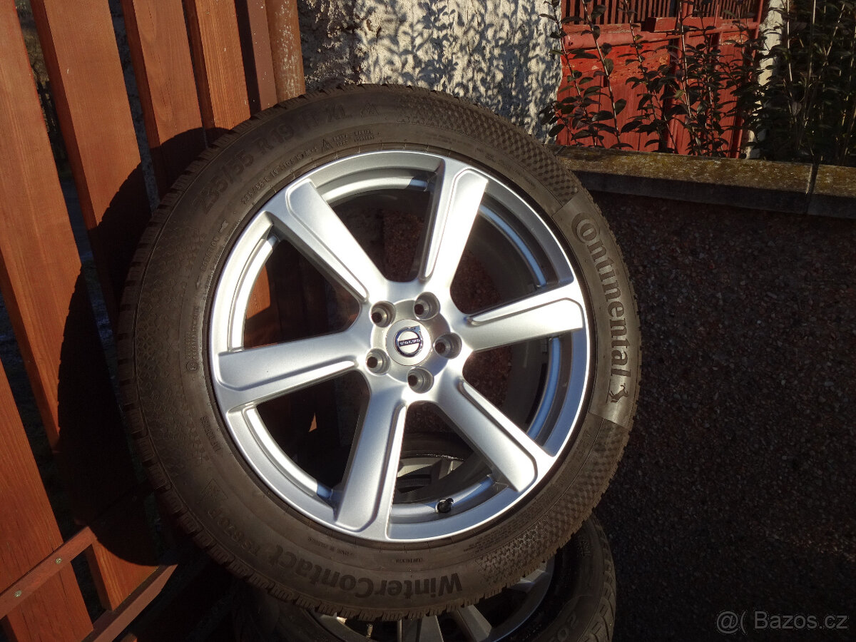 Volvo XC90 - zánovní zimní alu kola 19" 5x108 ET42,5 - 2