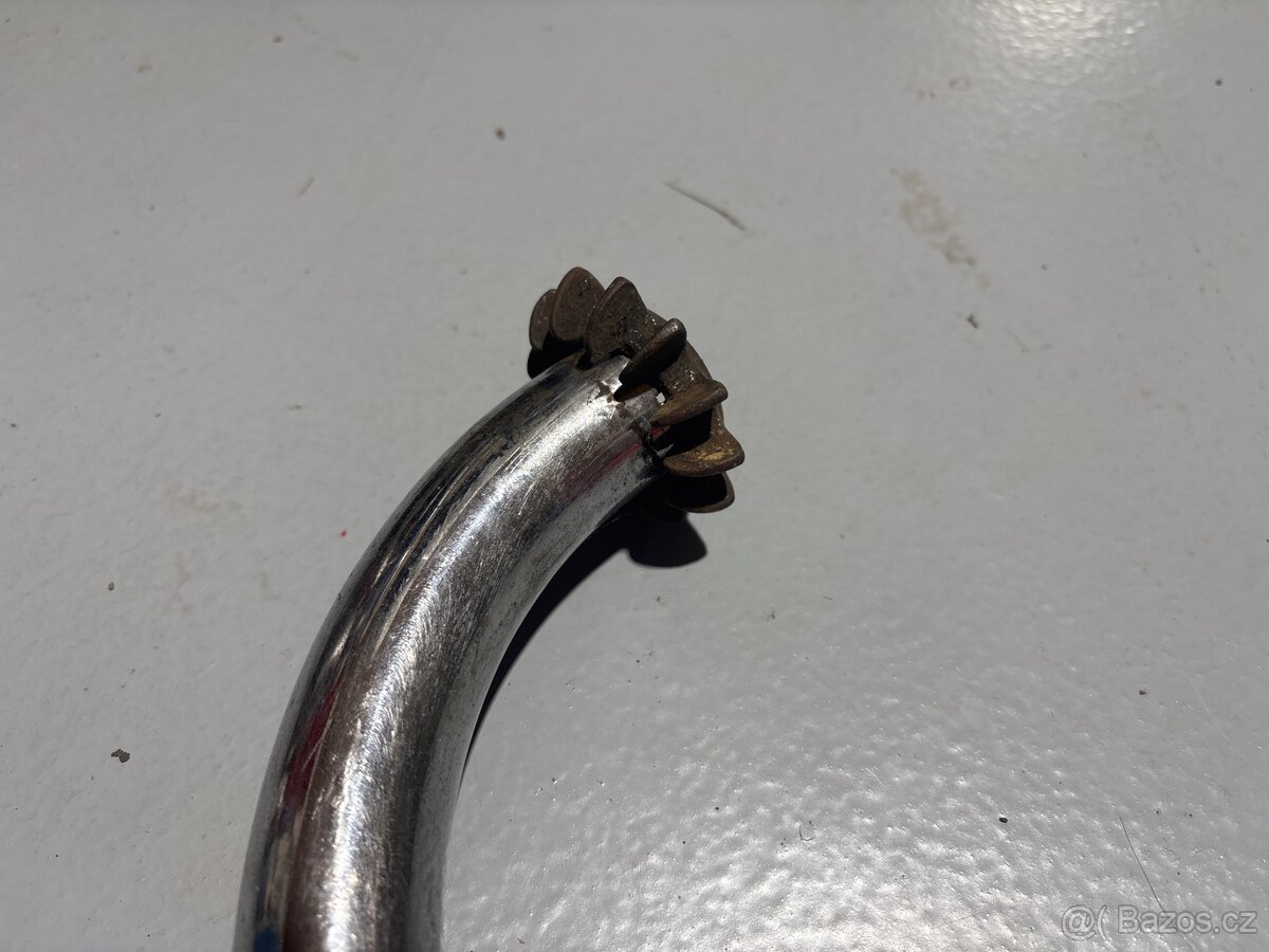 Koleno výfuku čz - 2