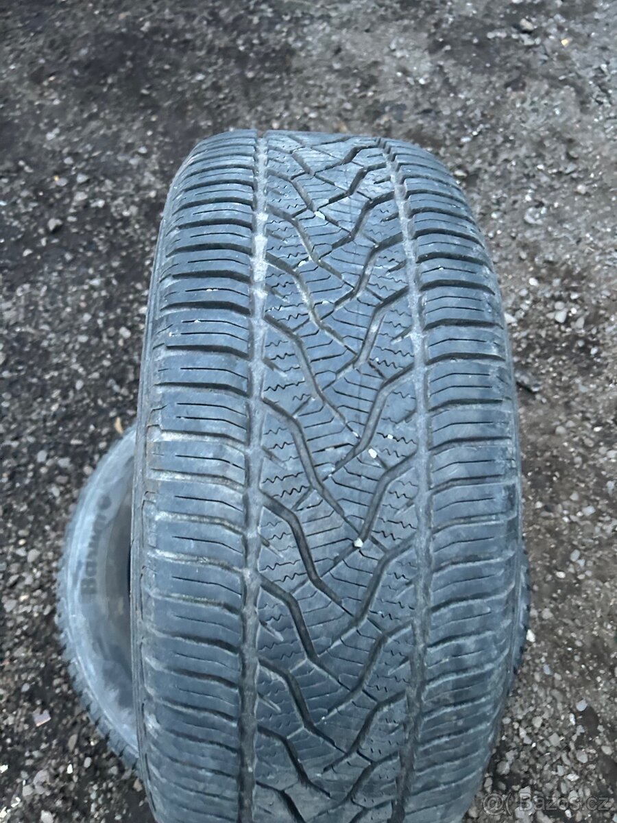 Zimní 215/55 r16 2kusy - 2