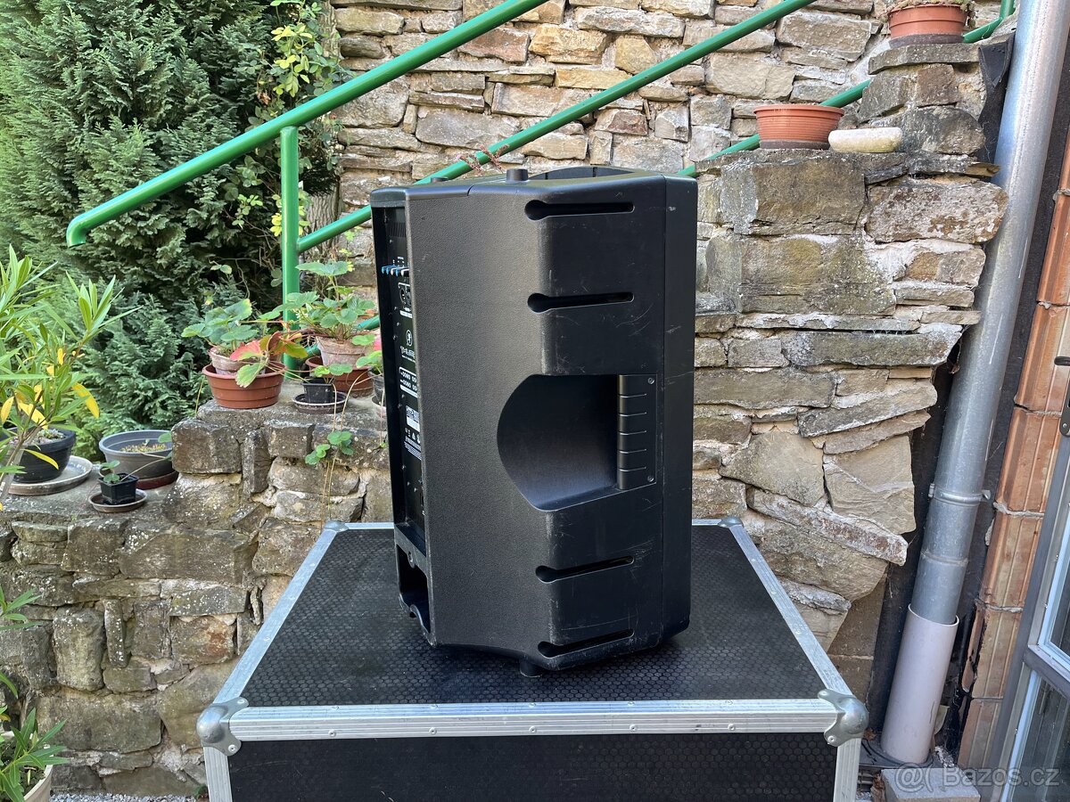 Mackie Thump 15 + obal - 2