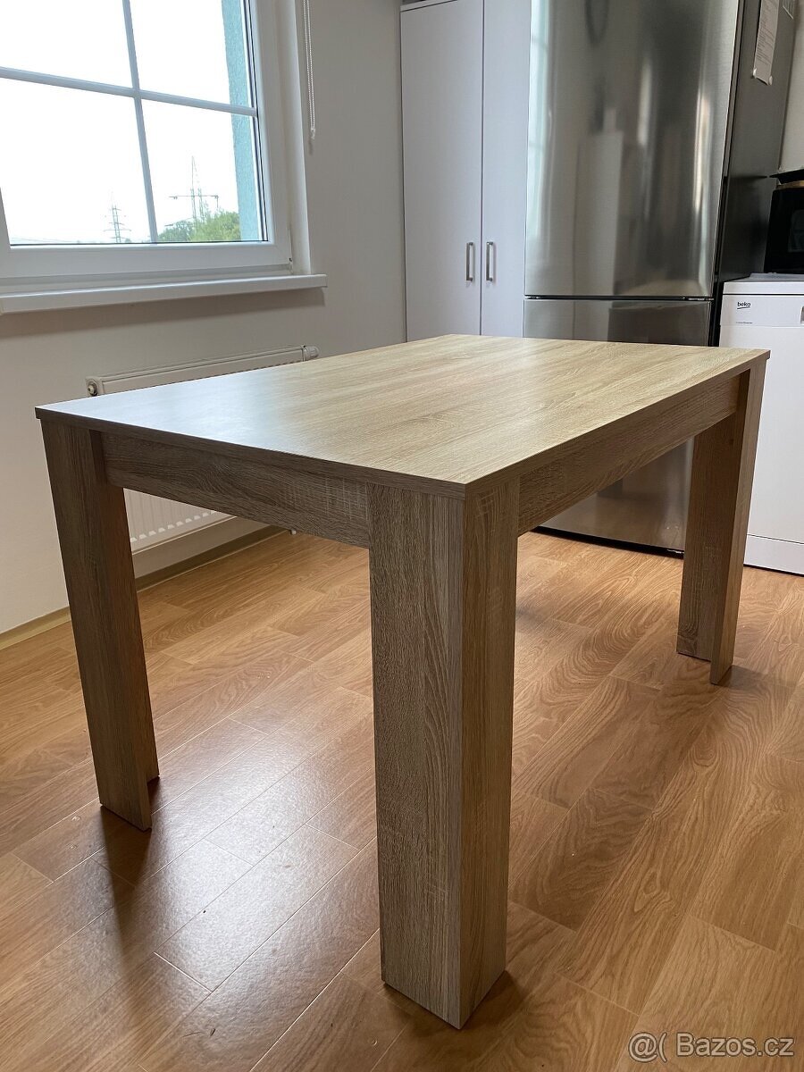 Prodám jídelní stůl - 2