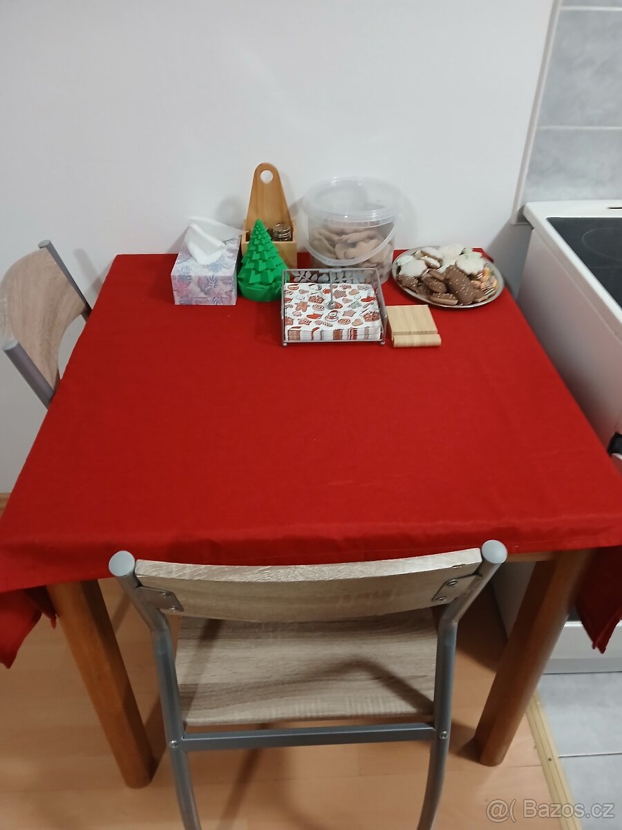 Konferenční stolek - 2