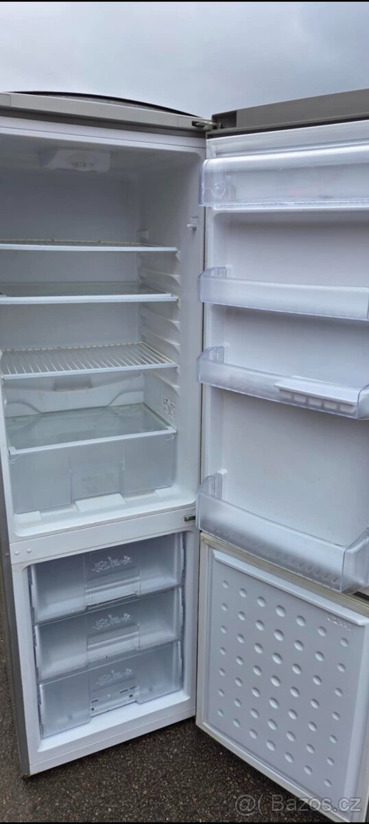 Lednice s mrazakem Beko - 2