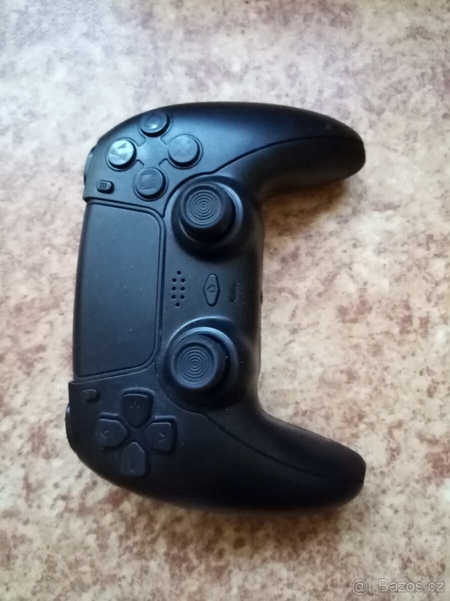 Battletron ovladač na Play Station - 2