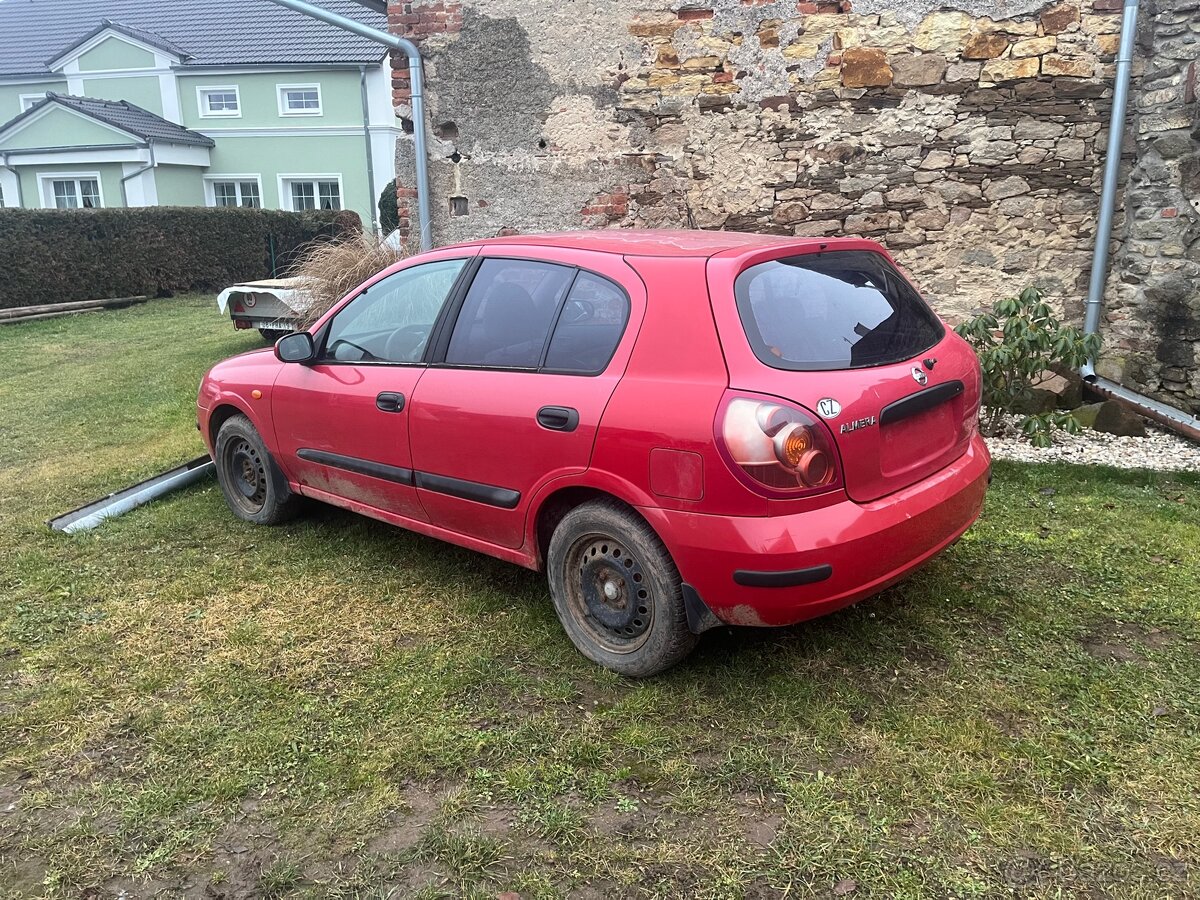 Nissan almera - 2