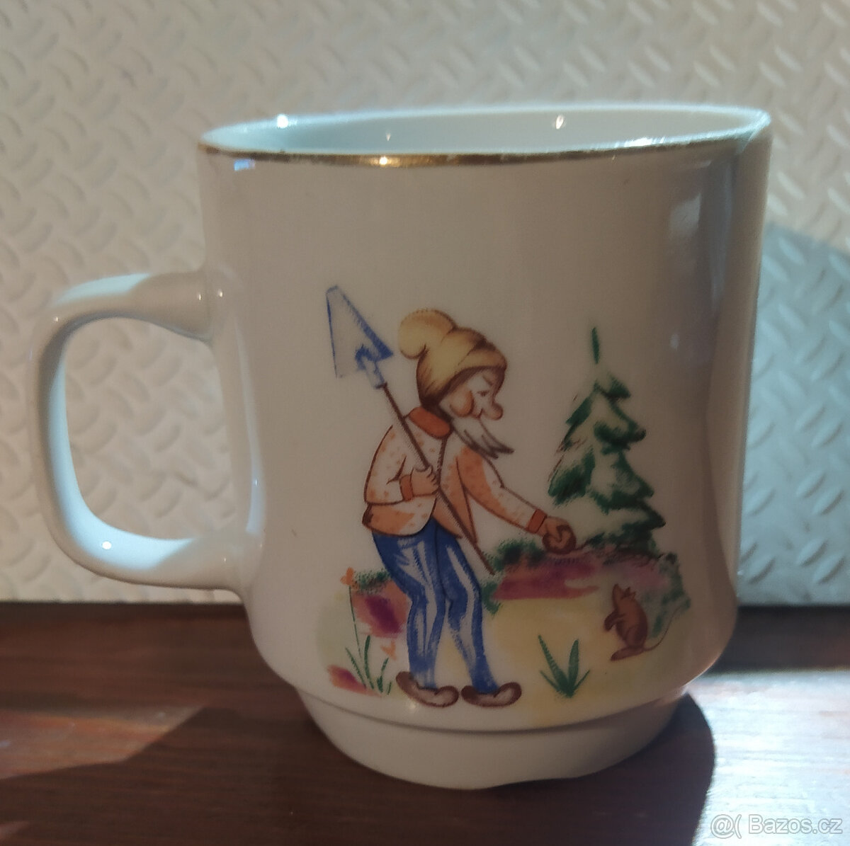 Dětský sběratelský hrneček a modrá skleněná dóza - 2