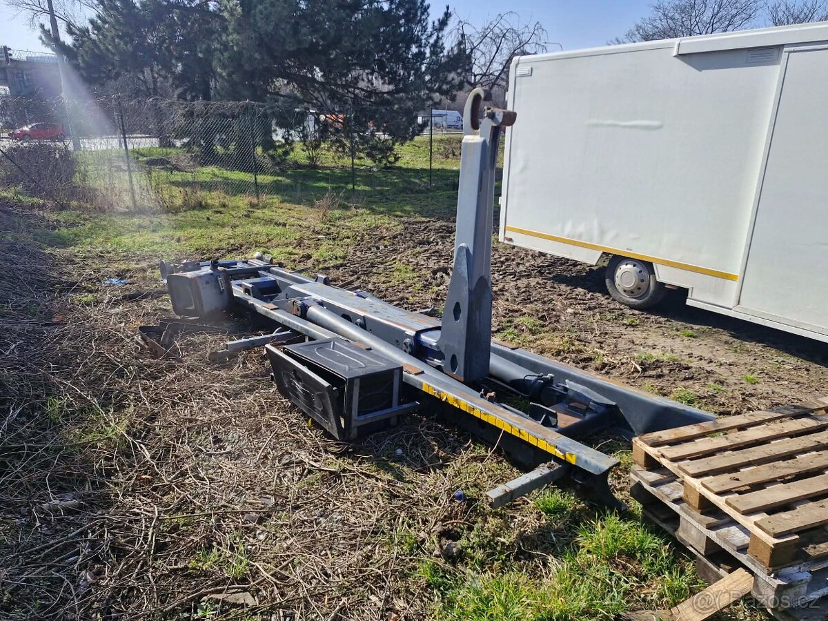 Kontejnerová nástavba - 2