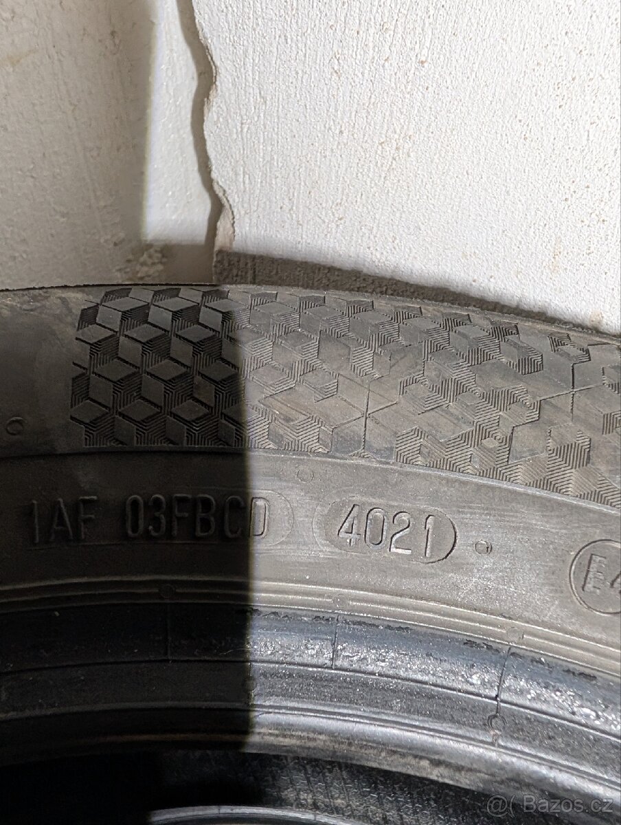 Zimní Continental 215/55/17 - 2