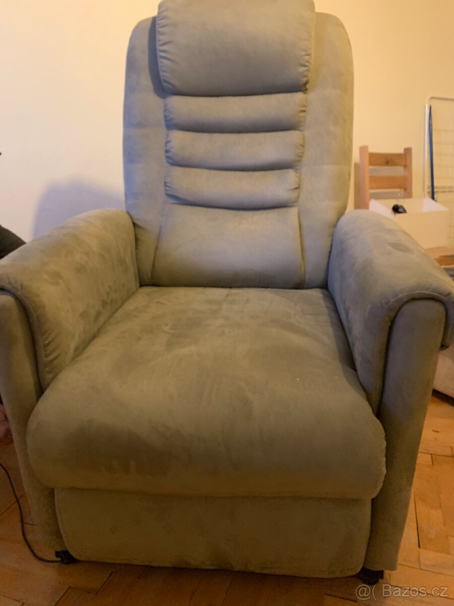 Polohovací křeslo - 2
