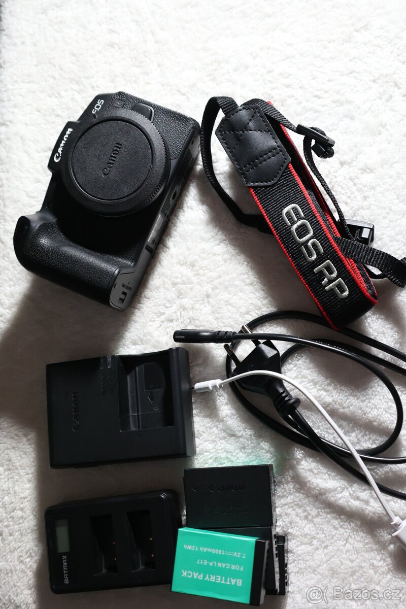 Canon RP + Příslušenství + 7 baterií - 2