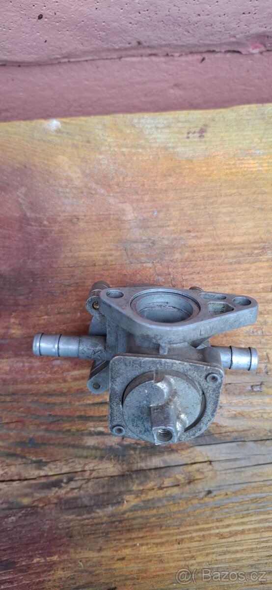 Benzínový kohoutek Honda Vtr - 2