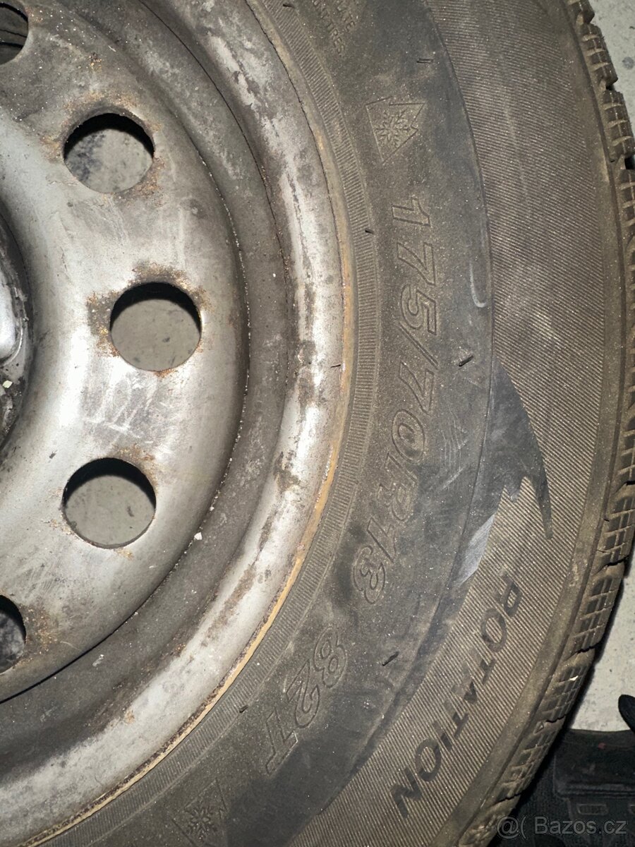 Disky s pneu 5Jx13 ET41 4x108 pneu 175/70R13 zimáky - 2