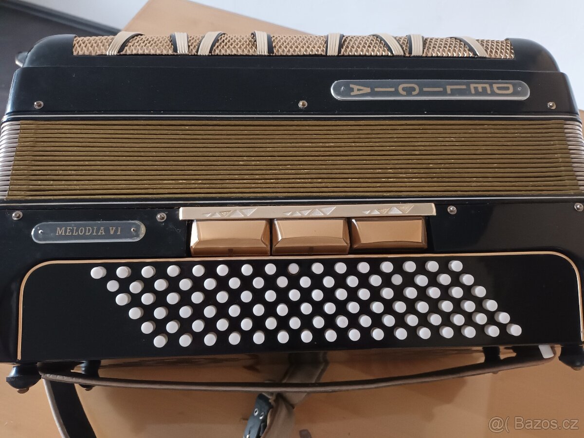 Akordeon zn.Delicia Melodia 6 - 2