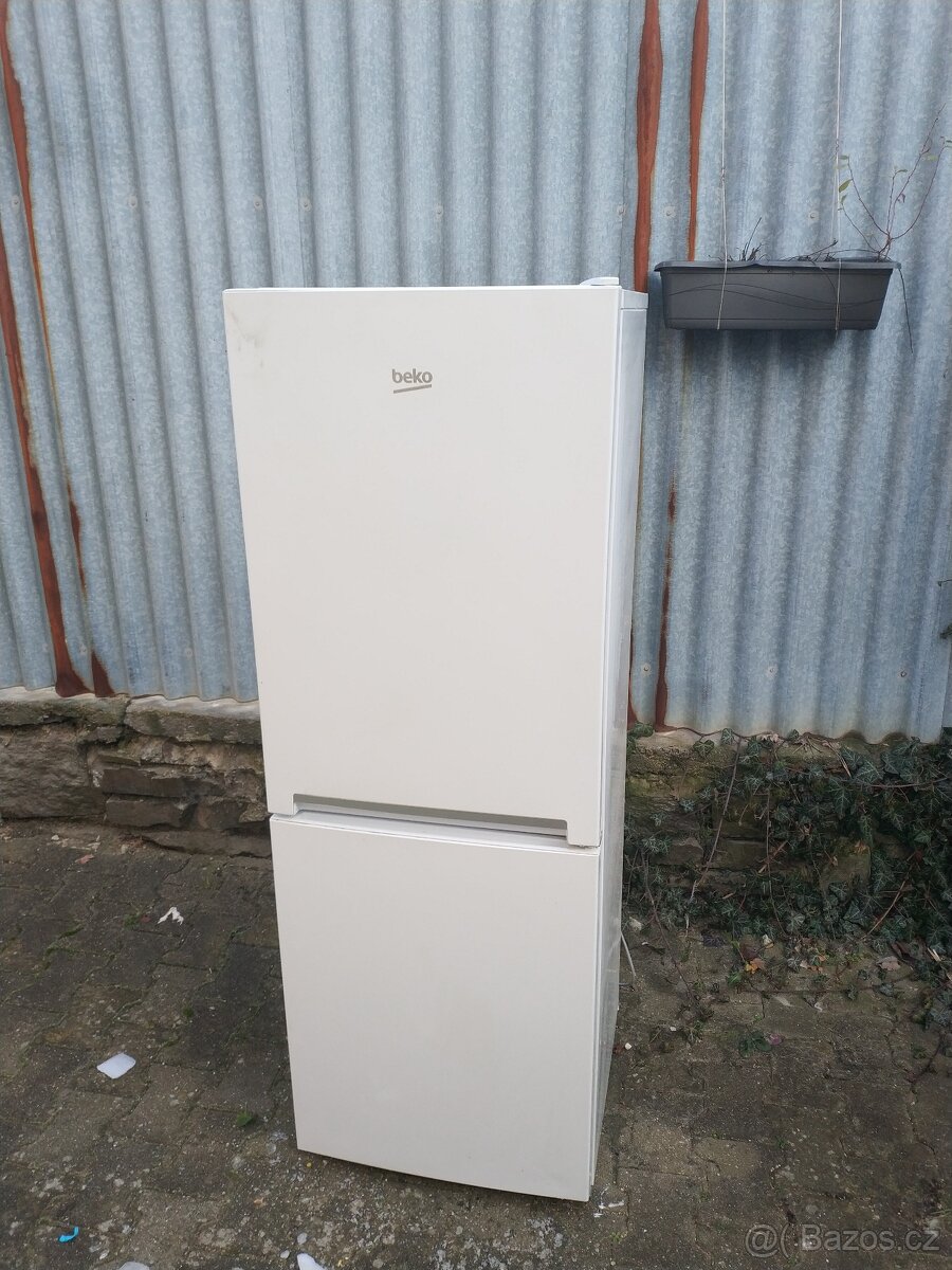 Daruji za odvoz Lednice s mrazákem Beko - 2