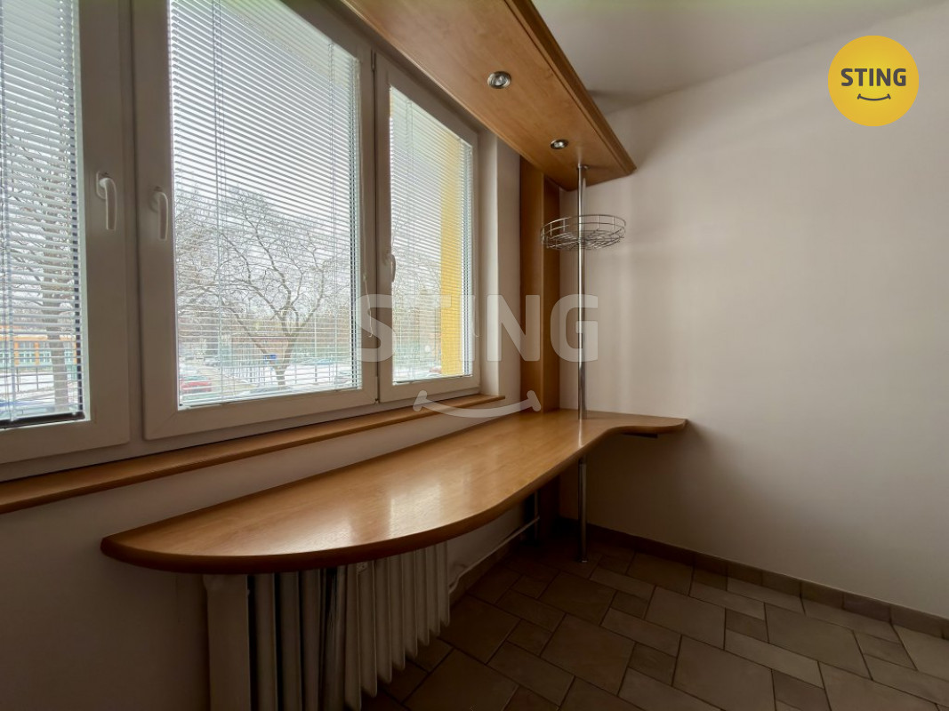 Pronájem prostorného bytu 3+1, 134532 - 2